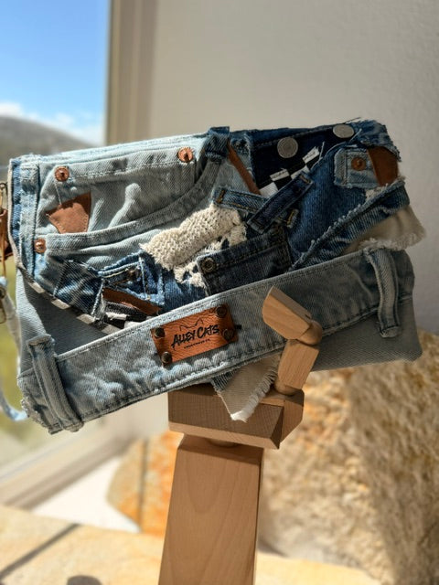 Clutches (multiple designs)