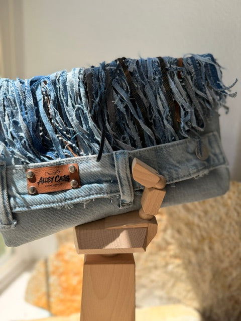 Clutches (multiple designs)