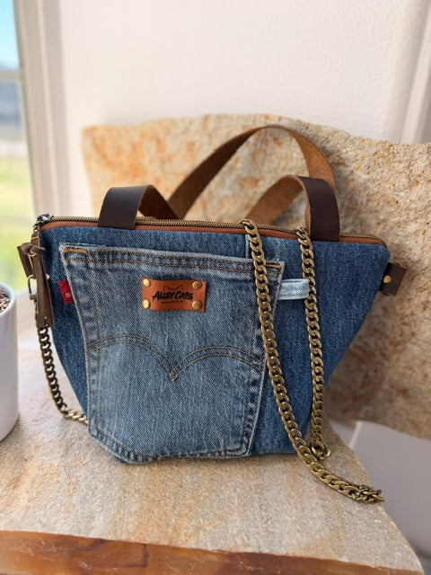 The original Levi Switch Up Bag